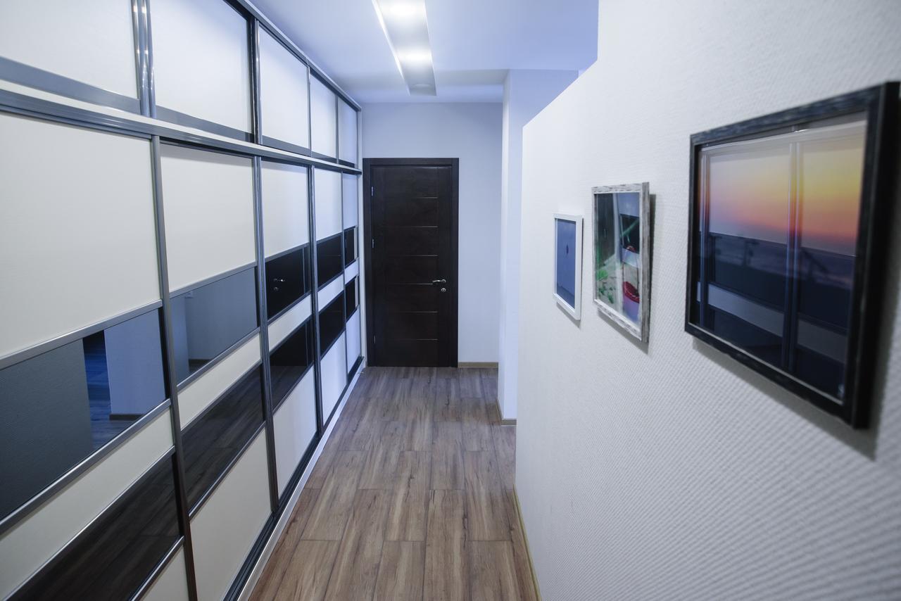 Boulevard Apartment Батуми Екстериор снимка