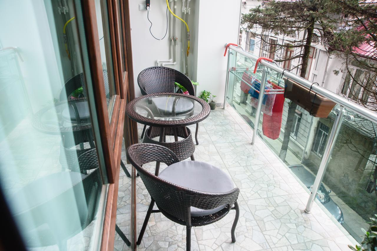 Boulevard Apartment Батуми Екстериор снимка
