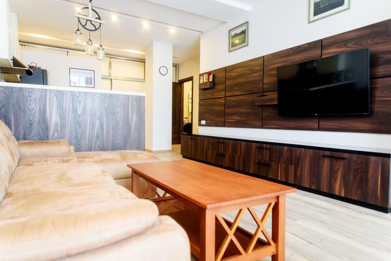 Boulevard Apartment Батуми Екстериор снимка